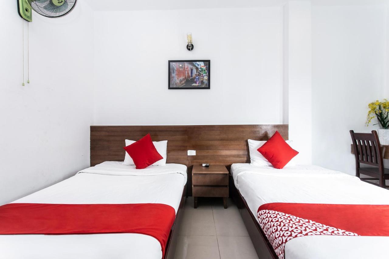 Oyo 557 Phi Yen Hotel Da Nang Esterno foto