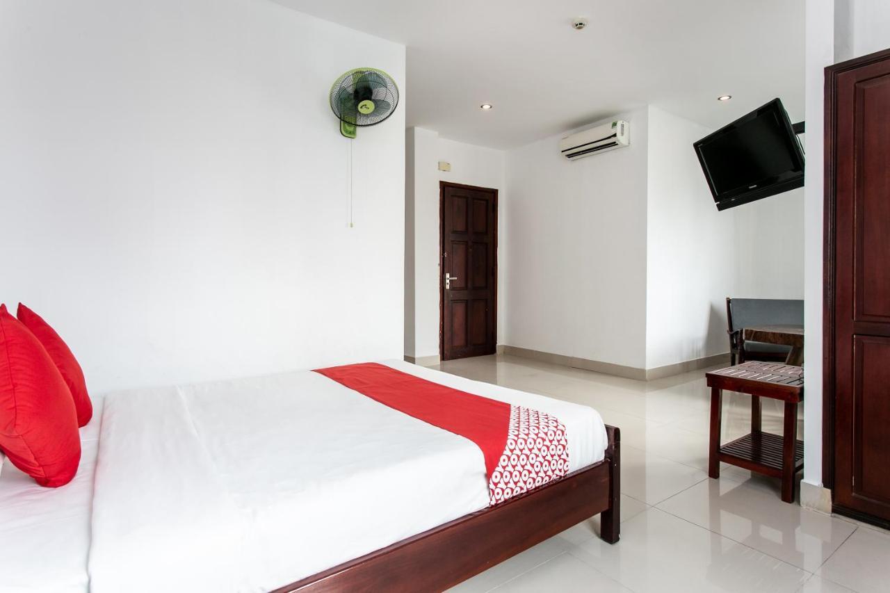 Oyo 557 Phi Yen Hotel Da Nang Esterno foto