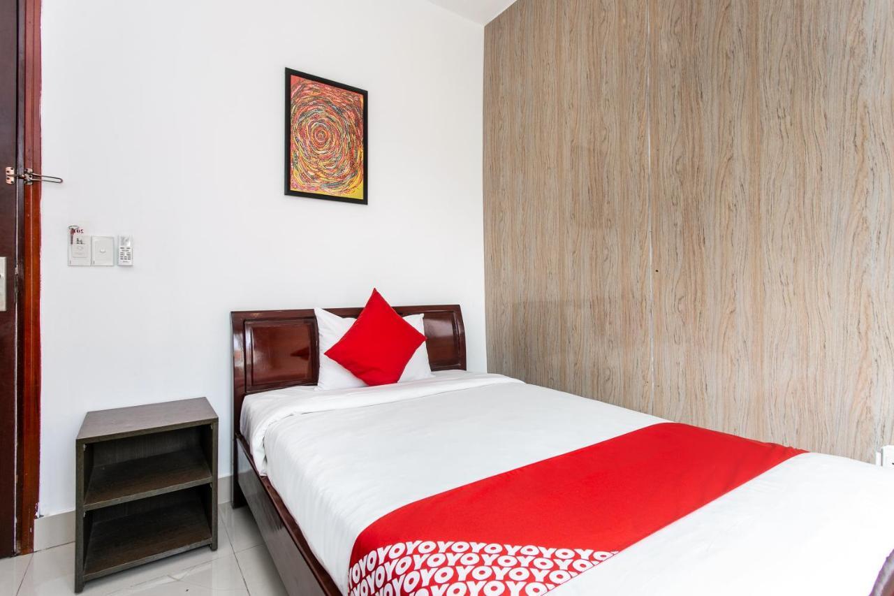 Oyo 557 Phi Yen Hotel Da Nang Esterno foto