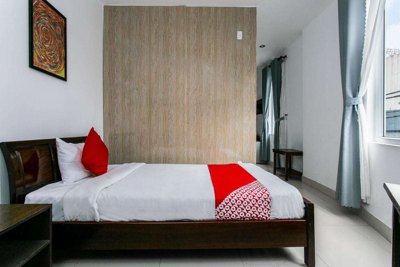 Oyo 557 Phi Yen Hotel Da Nang Esterno foto